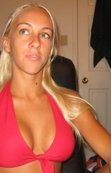 Rubia amateur caliente