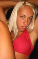 Rubia amateur caliente