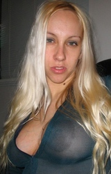 Rubia amateur caliente